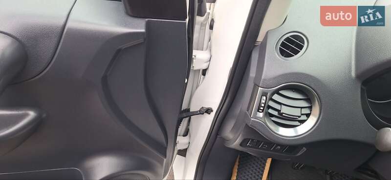 Внедорожник / Кроссовер Renault Koleos 2013 в Новоархангельске фото 51 Внедорожник / Кроссовер Renault Koleos 2013 в Новоархангельске