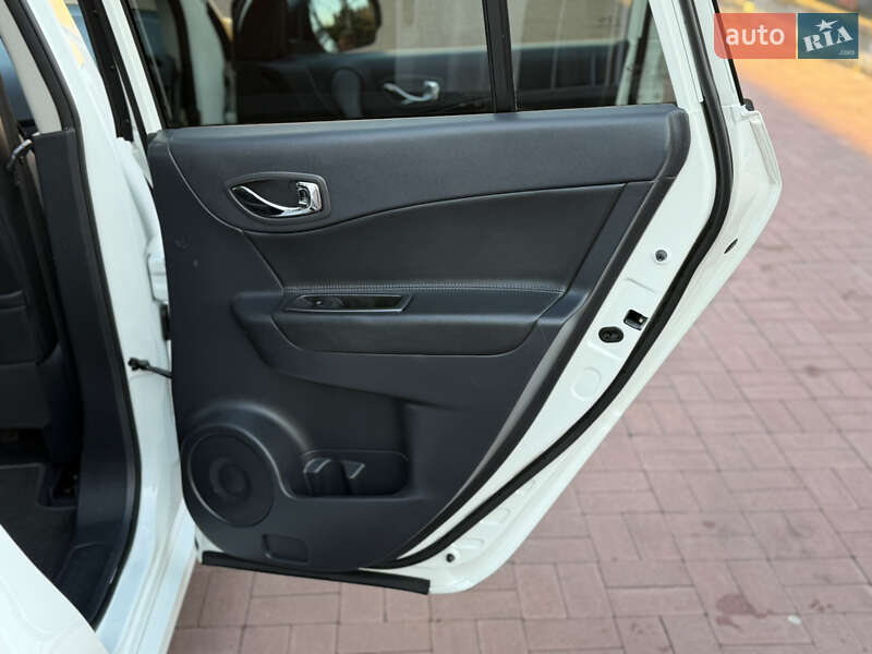 Внедорожник / Кроссовер Renault Koleos 2012 в Ровно