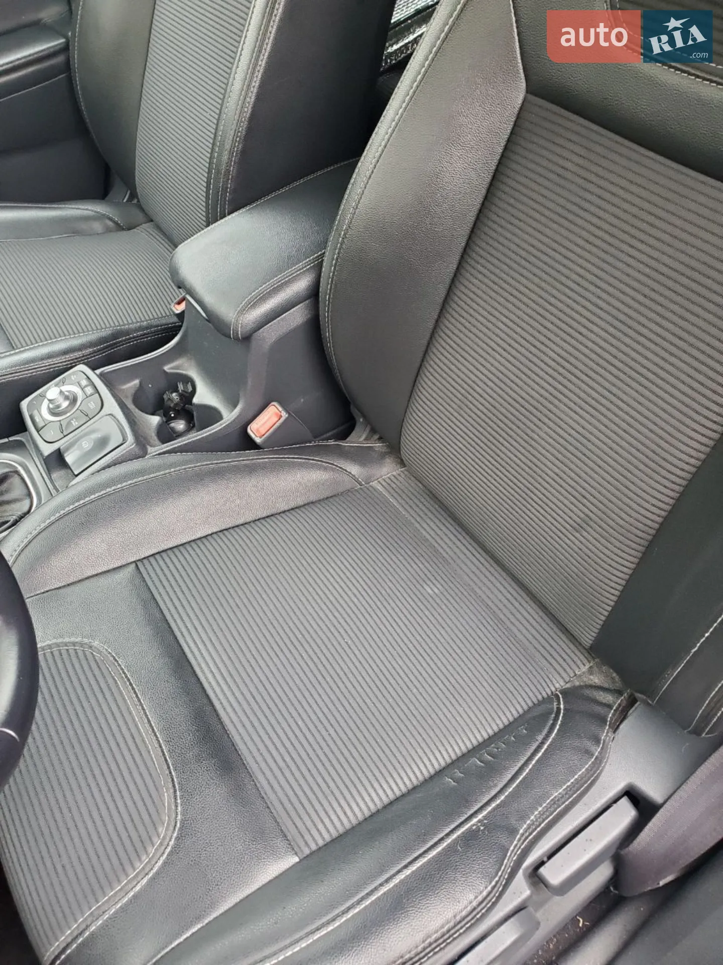 Renault Koleos 2012 VIN VF1VY5K0NUC409331 фото оголошення 4 з 12