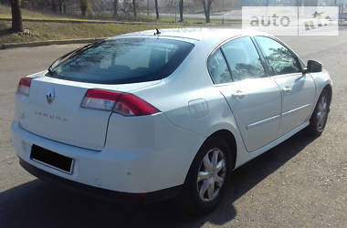 Седан Renault Laguna 2009 в Ровно