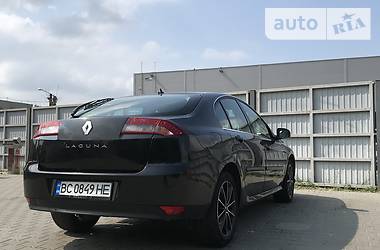 Хетчбек Renault Laguna 2013 в 