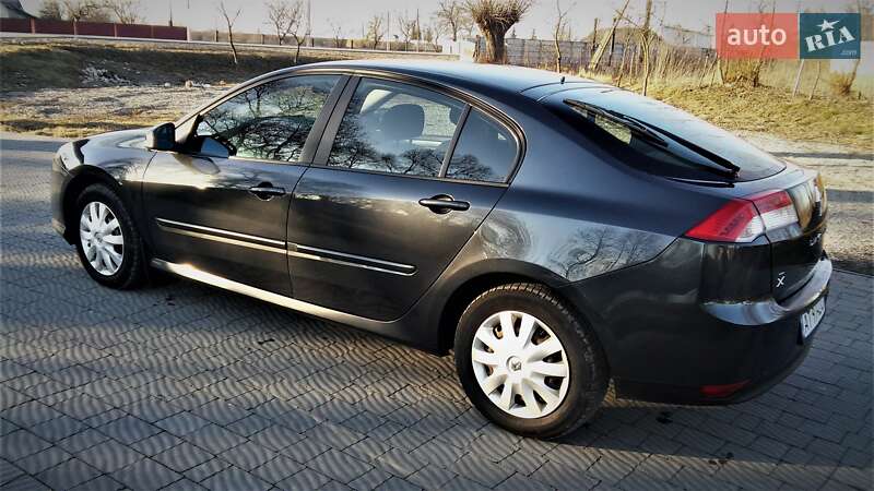 Хэтчбек Renault Laguna 2009 в Ивано-Франковске