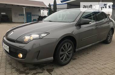 Хэтчбек Renault Laguna 2010 в 