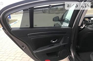 Хэтчбек Renault Laguna 2010 в 