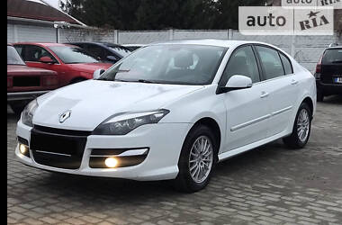 Хетчбек Renault Laguna 2012 в 