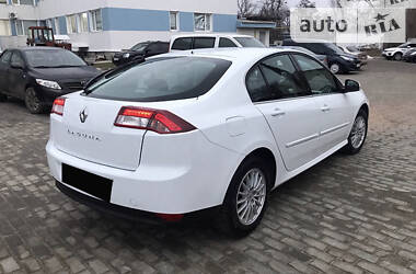 Хетчбек Renault Laguna 2012 в 