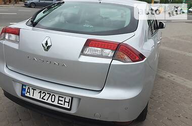 Хетчбек Renault Laguna 2009 в 