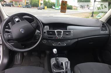 Хетчбек Renault Laguna 2009 в 