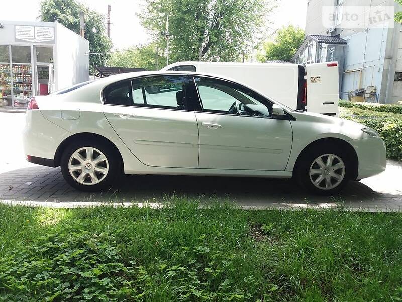Хетчбек Renault Laguna 2010 в Львові фото 6 Хетчбек Renault Laguna 2010 в Львові