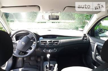 Хетчбек Renault Laguna 2010 в 