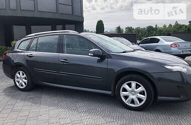 Универсал Renault Laguna 2011 в Стрые