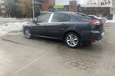 Лифтбек Renault Laguna 2013 в 