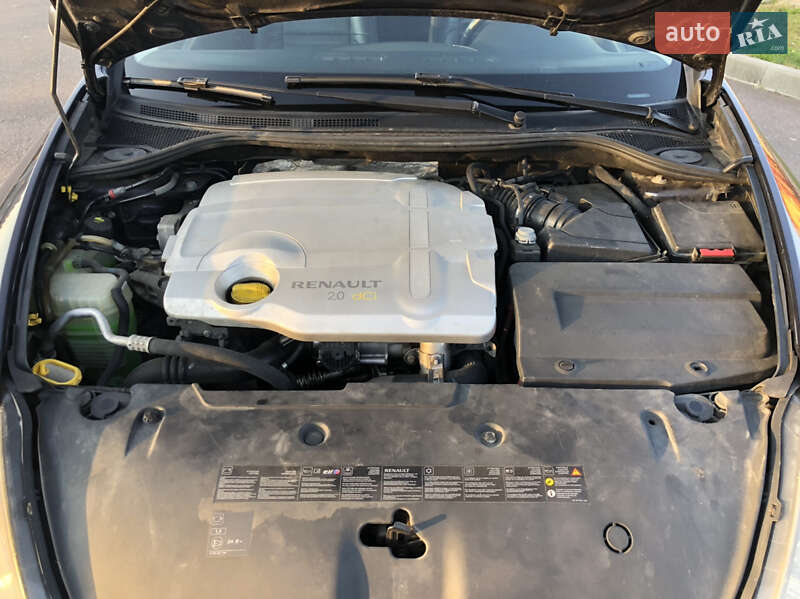 Купе Renault Laguna 2009 в Тячеві