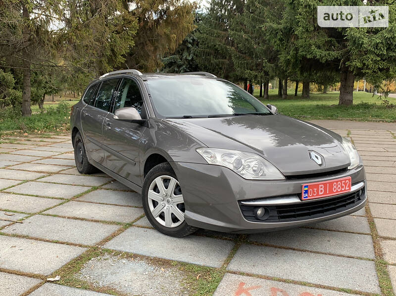 Renault Laguna Nefarbovana