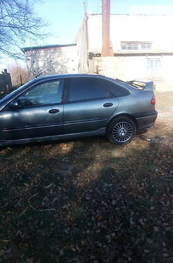 Лифтбек Renault Laguna 1999 в 