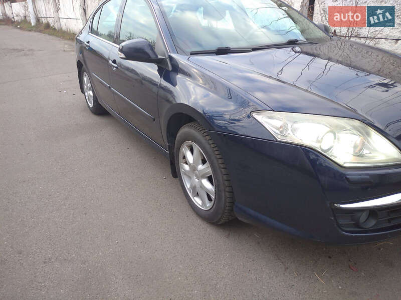Хэтчбек Renault Laguna 2007 в Киеве