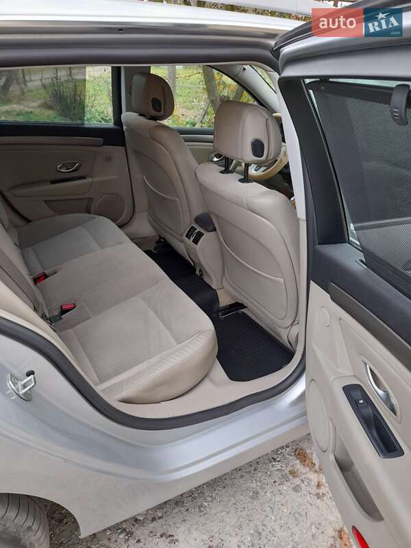 Универсал Renault Laguna 2008 в Черновцах