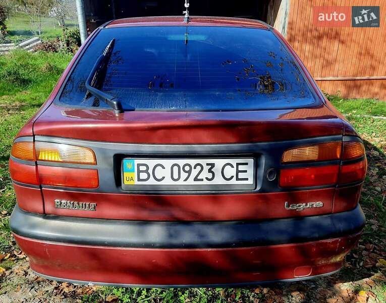 Лифтбек Renault Laguna 2001 в Трускавце