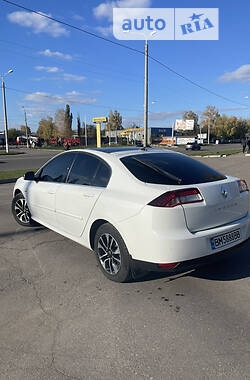 Лифтбек Renault Laguna 2014 в 
