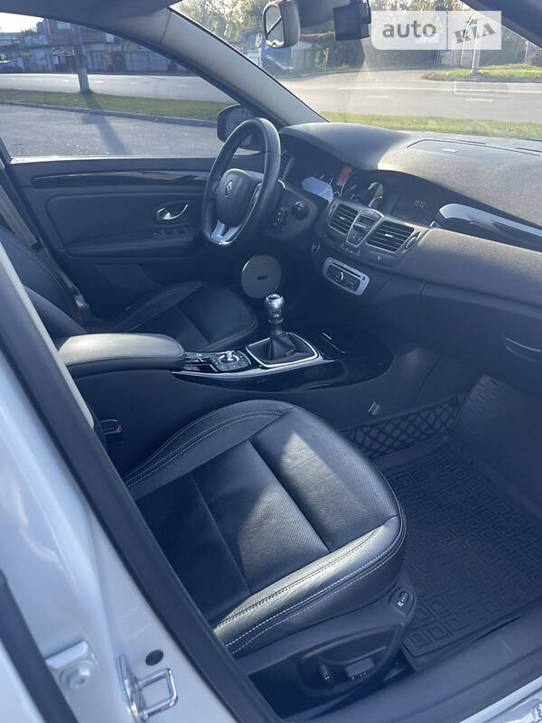 Лифтбек Renault Laguna 2014 в Сумах