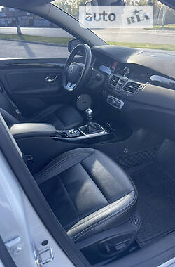 Лифтбек Renault Laguna 2014 в 