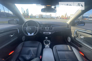 Лифтбек Renault Laguna 2014 в 