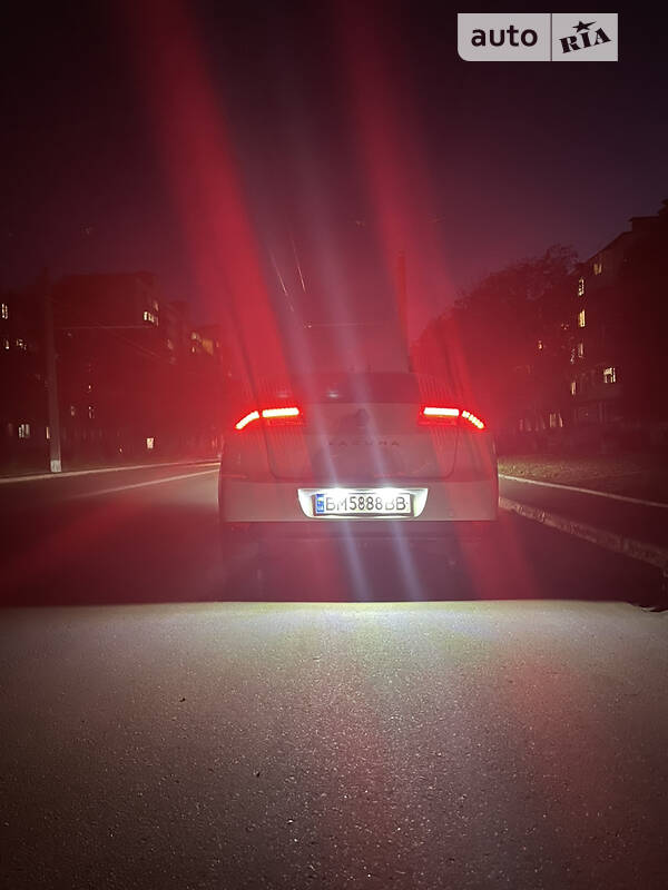 Лифтбек Renault Laguna 2014 в Сумах
