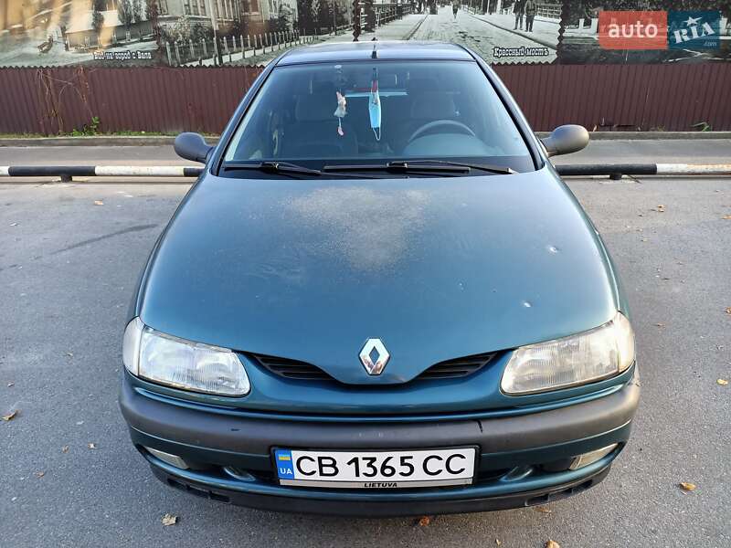 Ліфтбек Renault Laguna 1997 в Чернігові