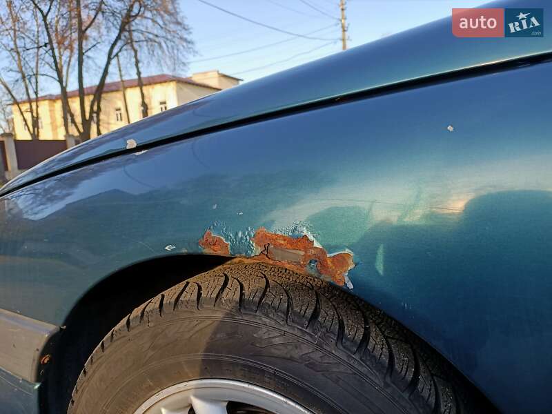 Ліфтбек Renault Laguna 1997 в Чернігові
