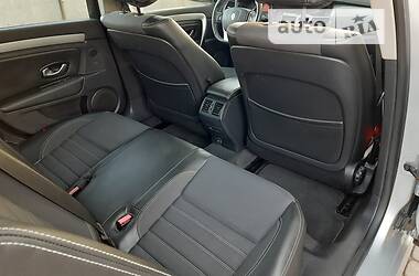 Лифтбек Renault Laguna 2011 в 