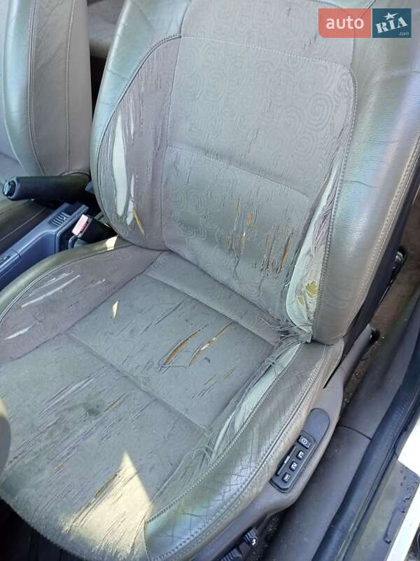 Лифтбек Renault Laguna 2001 в Черноморске