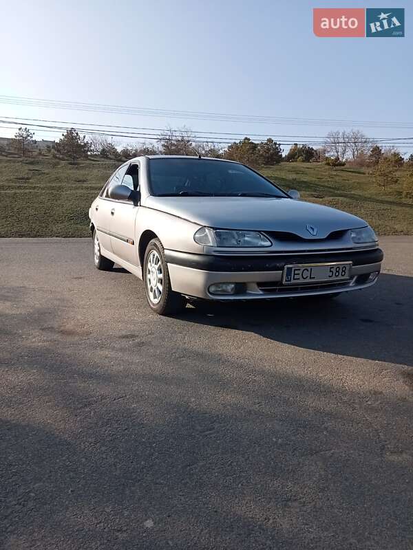 Лифтбек Renault Laguna 2001 в Черноморске