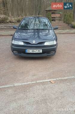 Лифтбек Renault Laguna 1996 в Яворове