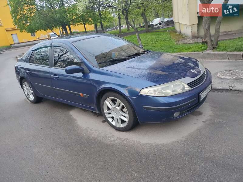 Ліфтбек Renault Laguna 2002 в Києві
