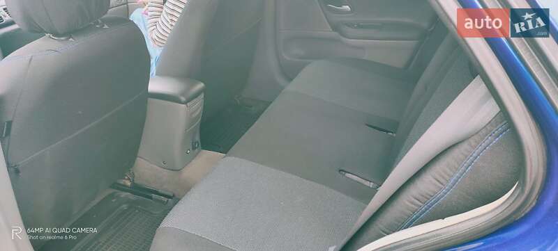 Ліфтбек Renault Laguna 2002 в Києві