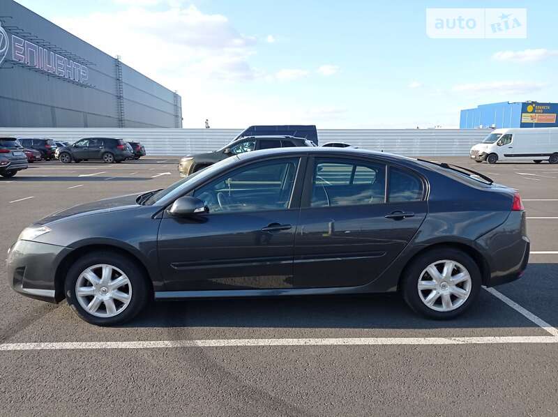 Лифтбек Renault Laguna 2009 в Стрые
