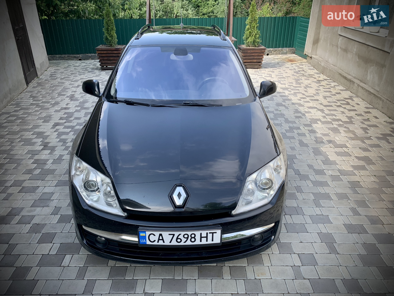 Автомобіль у доглянутому стані, всі питання по телефону.Продаж у звязку з виїздом,терміново,торг адекватний.