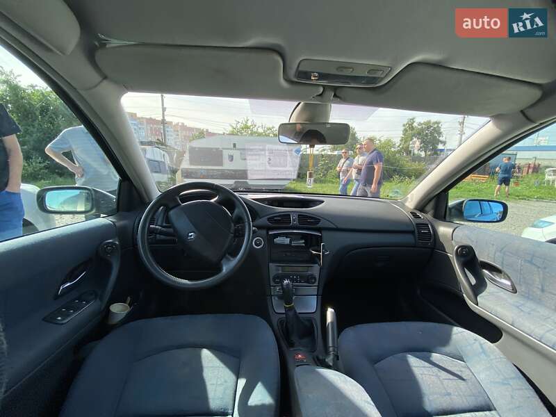 Лифтбек Renault Laguna 2001 в Ровно