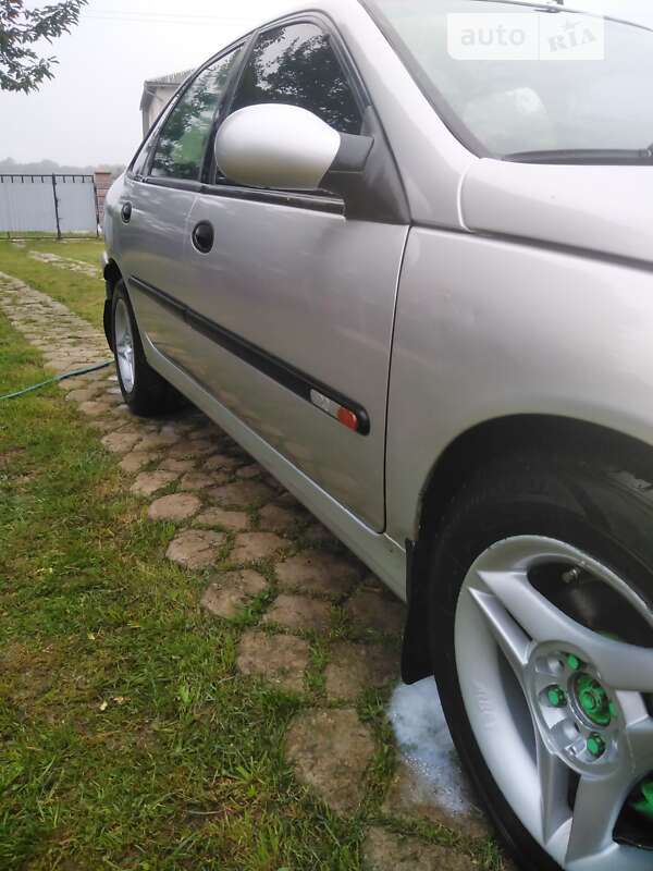 Лифтбек Renault Laguna 1996 в Ивано-Франковске фото 18 Лифтбек Renault Laguna 1996 в Ивано-Франковске