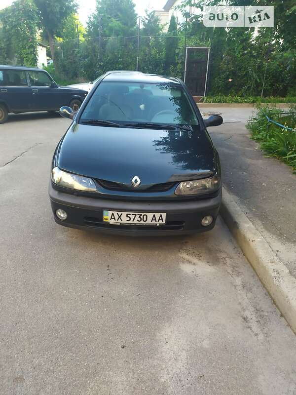 Лифтбек Renault Laguna 2001 в Харькове