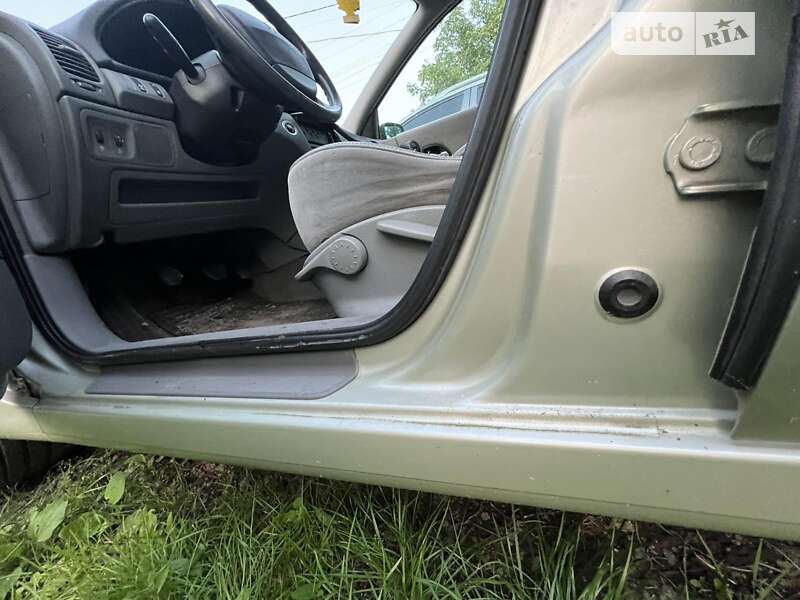 Лифтбек Renault Laguna 2002 в Красилове