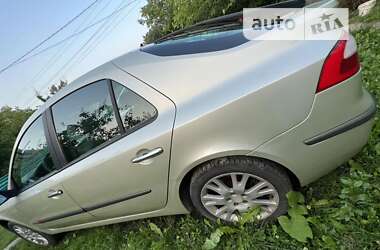 Ліфтбек Renault Laguna 2002 в 