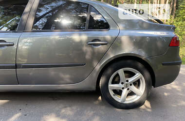 Лифтбек Renault Laguna 2001 в 