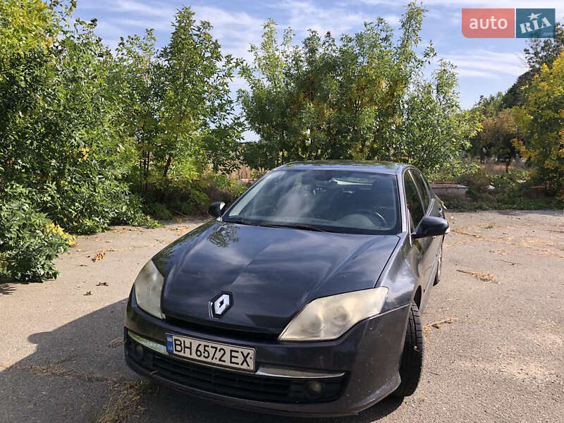 Лифтбек Renault Laguna 2008 в 