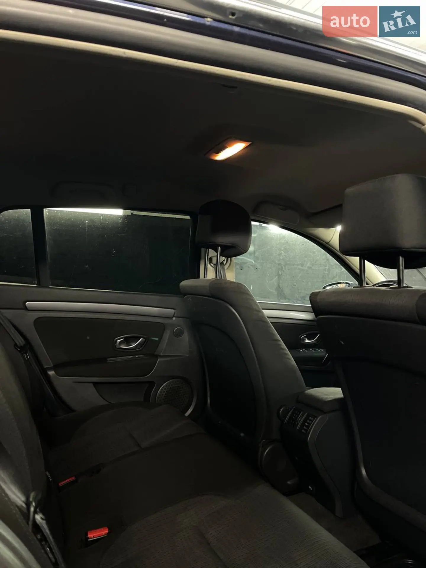 2010 Renault Laguna - мініатюра 19