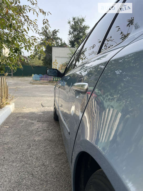 Лифтбек Renault Laguna 2005 в Черкассах