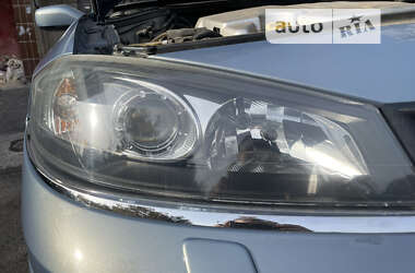 Лифтбек Renault Laguna 2005 в 