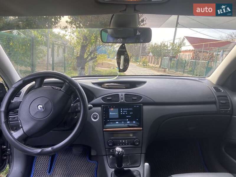 Лифтбек Renault Laguna 2004 в Одессе