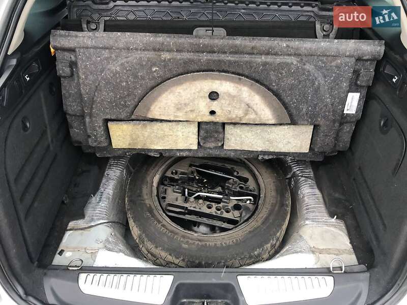 Универсал Renault Laguna 2012 в Лановцах