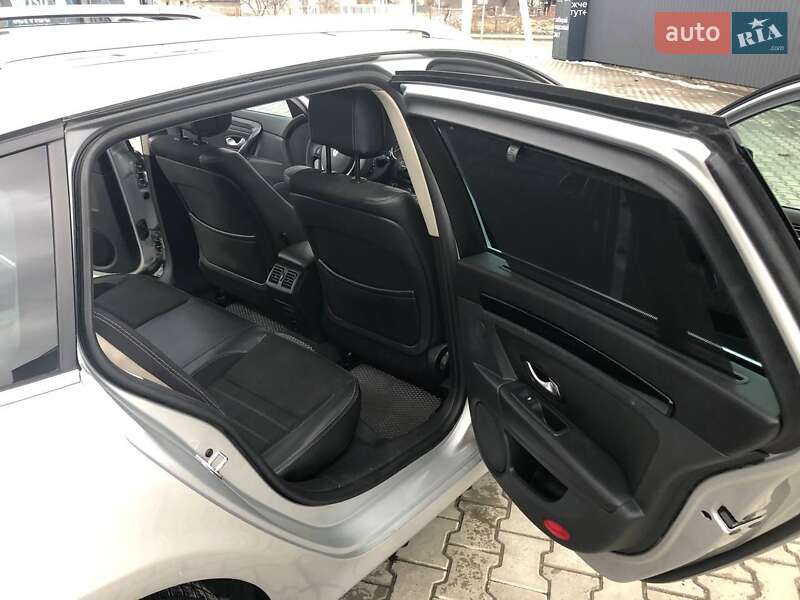 Универсал Renault Laguna 2012 в Лановцах